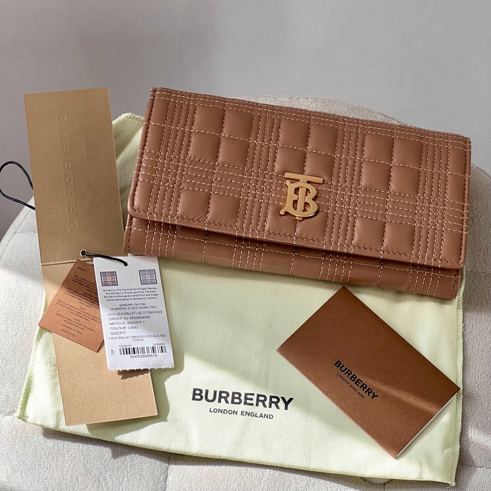 Burberry Quilted Leather Wallet in Camel